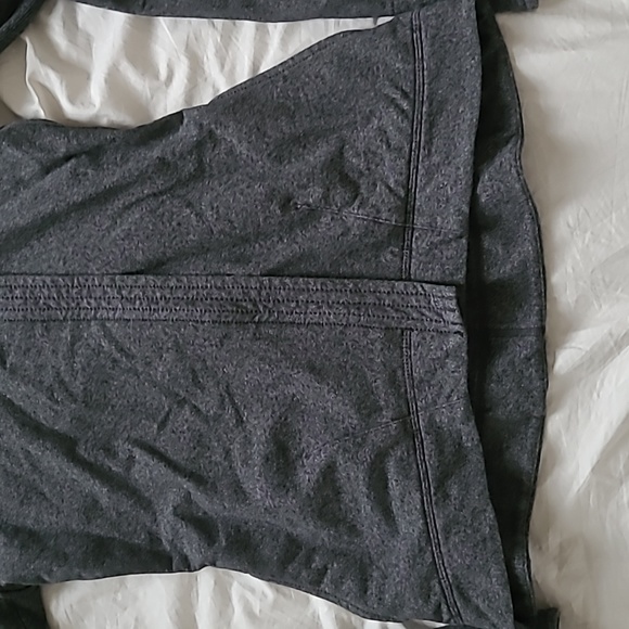 Lululemon Massive Collar Gray Wrap Jacket Women's, Size 6 - Picture 4 of 10